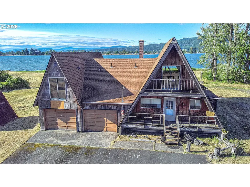 10005 River Front Road Clatskanie OR 97016