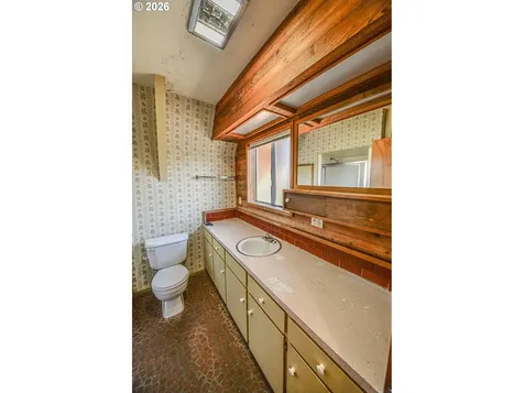 10005 River Front Road Clatskanie OR 97016