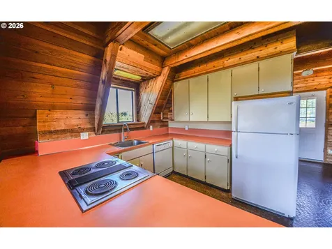 10005 River Front Road Clatskanie OR 97016