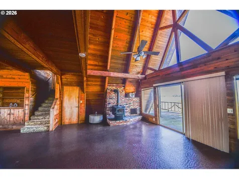 10005 River Front Road Clatskanie OR 97016