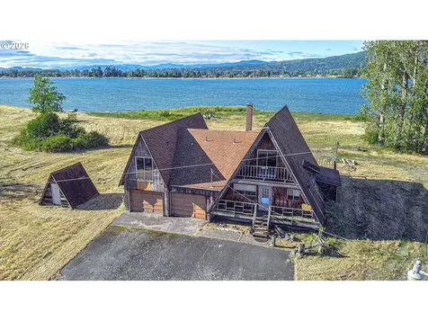 10005 River Front Road Clatskanie OR 97016