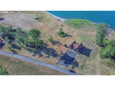 10005 River Front Road Clatskanie OR 97016