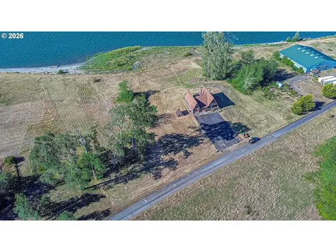 10005 River Front Road Clatskanie OR 97016