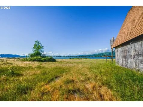 10005 River Front Road Clatskanie OR 97016
