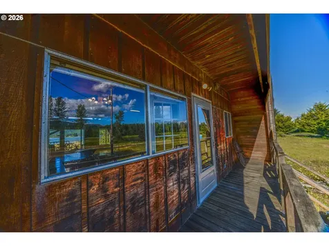 10005 River Front Road Clatskanie OR 97016