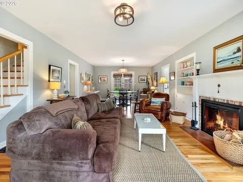 2390 S Edgewood Street Seaside OR 97138