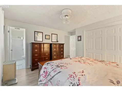 8701 NE 57th Street Vancouver WA 98662