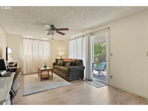 8701 NE 57th Street Vancouver WA 98662