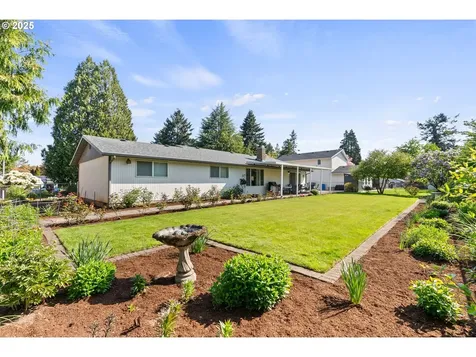 8701 NE 57th Street Vancouver WA 98662
