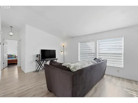 408 NE Faulconer Street Sheridan OR 97378