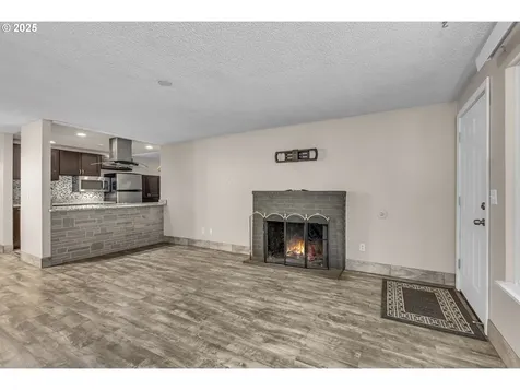 270 NW 181st Avenue Beaverton OR 97006