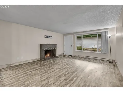 270 NW 181st Avenue Beaverton OR 97006