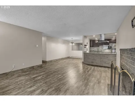 270 NW 181st Avenue Beaverton OR 97006