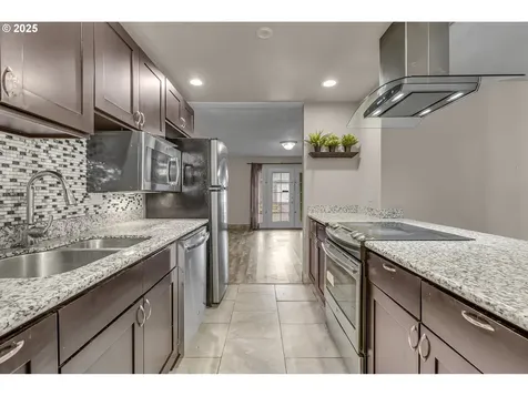 270 NW 181st Avenue Beaverton OR 97006