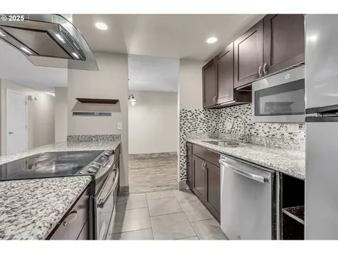 270 NW 181st Avenue Beaverton OR 97006