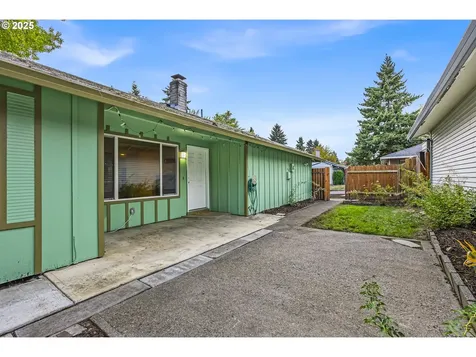 270 NW 181st Avenue Beaverton OR 97006
