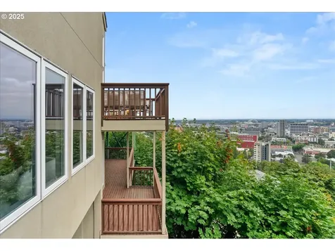 1558 SW Upper Hall Street Portland OR 97201