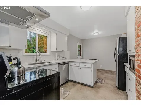 1300 NE 66th Street Vancouver WA 98665