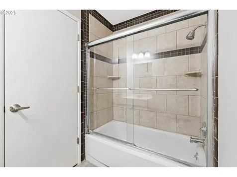 1300 NE 66th Street Vancouver WA 98665