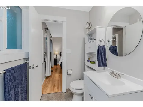 1300 NE 66th Street Vancouver WA 98665