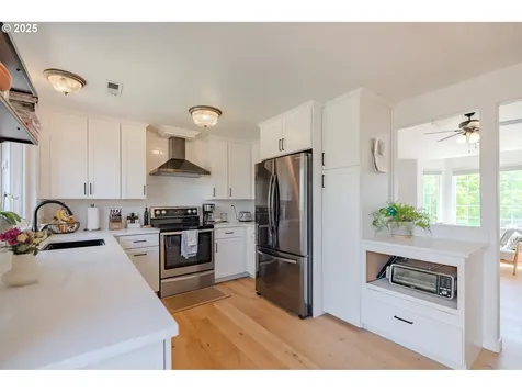 17812 SE 24th Street Vancouver WA 98683