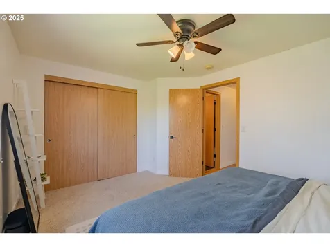17812 SE 24th Street Vancouver WA 98683