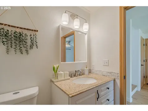 17812 SE 24th Street Vancouver WA 98683