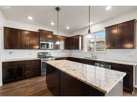 7934 SW Patience Drive Hillsboro OR 97123