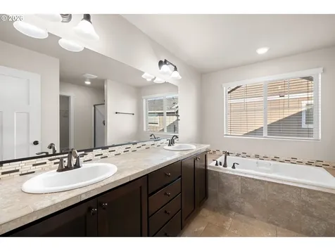 7934 SW Patience Drive Hillsboro OR 97123