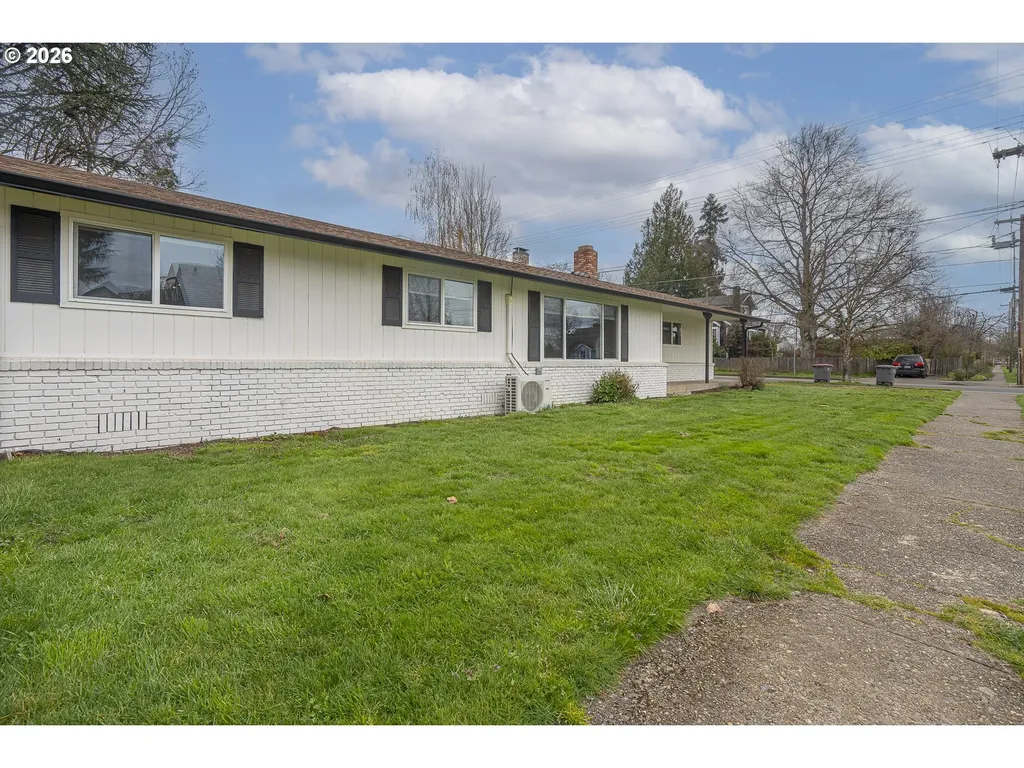 1411 NE Evans Street Mcminnville OR 97128