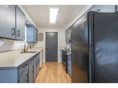 1411 NE Evans Street Mcminnville OR 97128