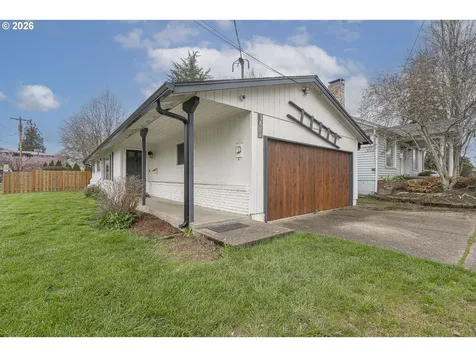 1411 NE Evans Street Mcminnville OR 97128