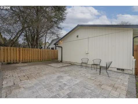 1411 NE Evans Street Mcminnville OR 97128