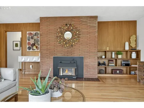 2963 SW Sunset Boulevard Portland OR 97239