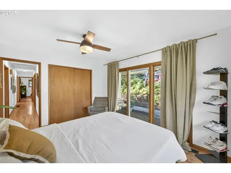 2963 SW Sunset Boulevard Portland OR 97239