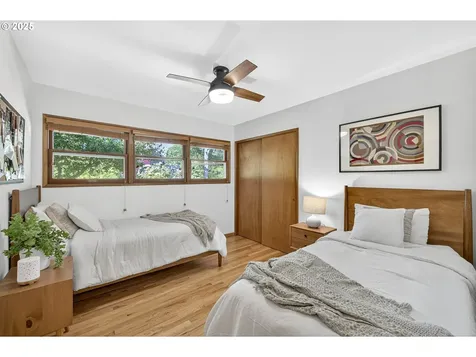 2963 SW Sunset Boulevard Portland OR 97239