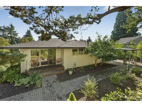 2963 SW Sunset Boulevard Portland OR 97239