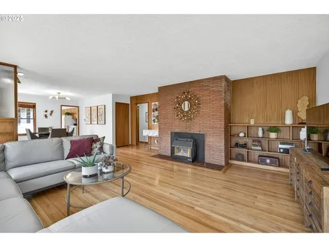 2963 SW Sunset Boulevard Portland OR 97239