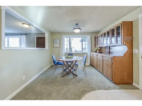 548 16th Street Springfield OR 97477