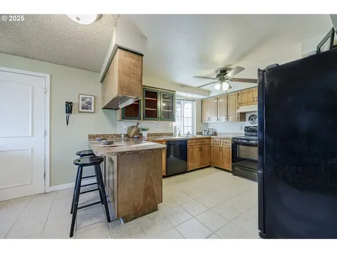 548 16th Street Springfield OR 97477