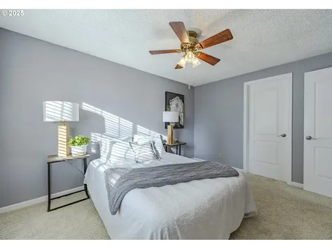 548 16th Street Springfield OR 97477
