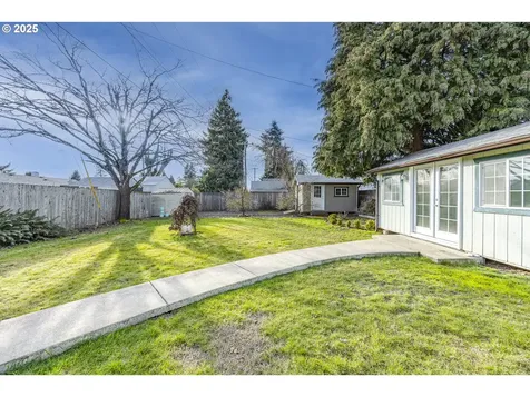 548 16th Street Springfield OR 97477