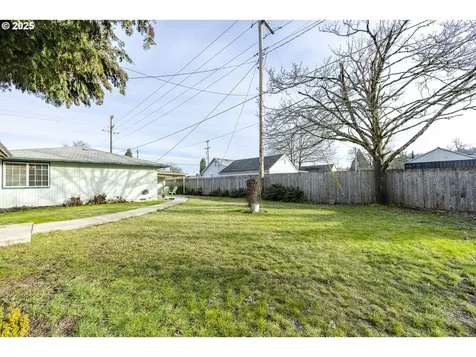 548 16th Street Springfield OR 97477