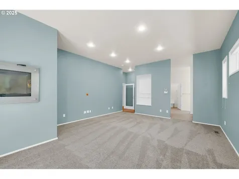1939 Lakeview Drive Eugene OR 97408