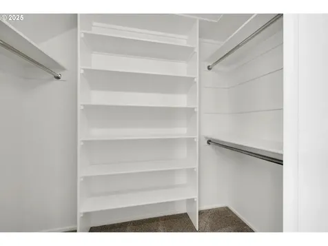 1939 Lakeview Drive Eugene OR 97408