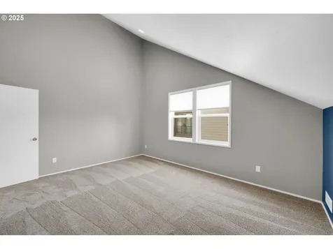 1939 Lakeview Drive Eugene OR 97408