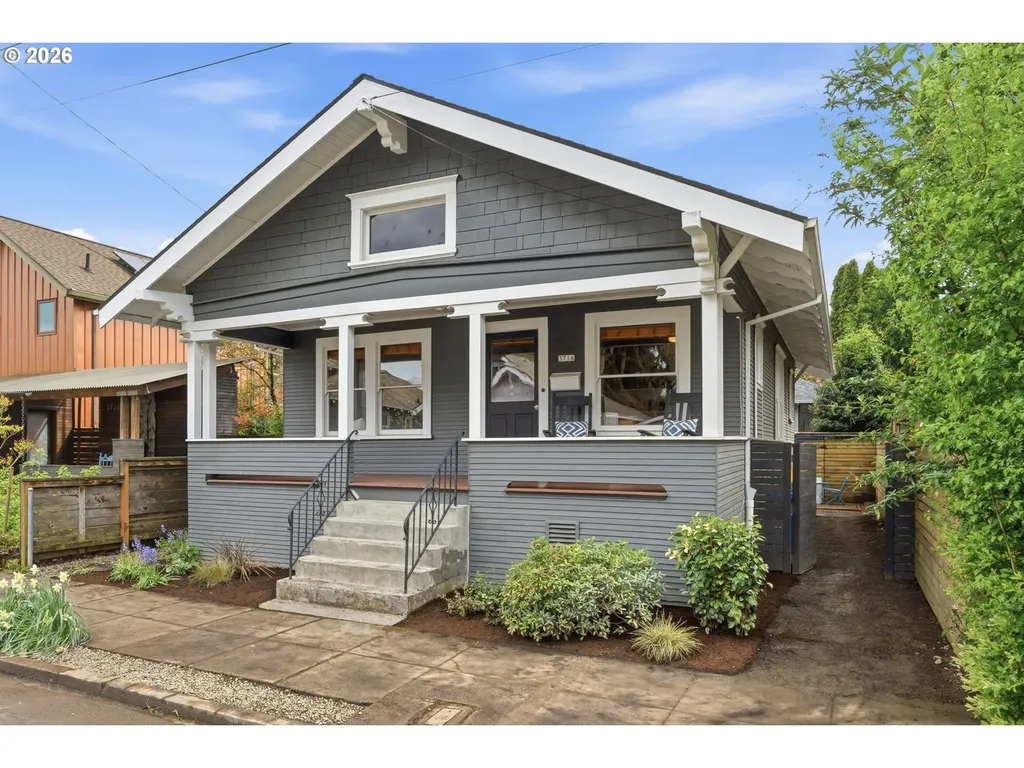 3716 SE Grant Court Portland OR 97214