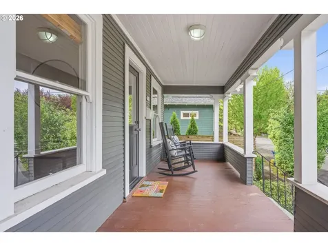 3716 SE Grant Court Portland OR 97214