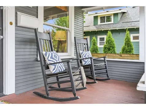 3716 SE Grant Court Portland OR 97214