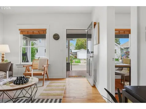 3716 SE Grant Court Portland OR 97214